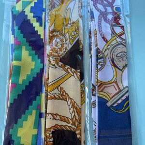 Colorful Patterned Twilly Set